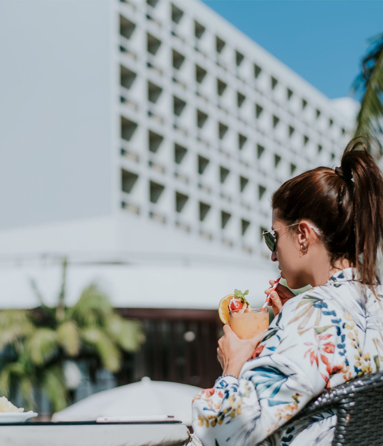 O restaurante On, do Hotel 5 Estrelas no Centro do Funchal, tem um cocktail que pode beber na esplanada