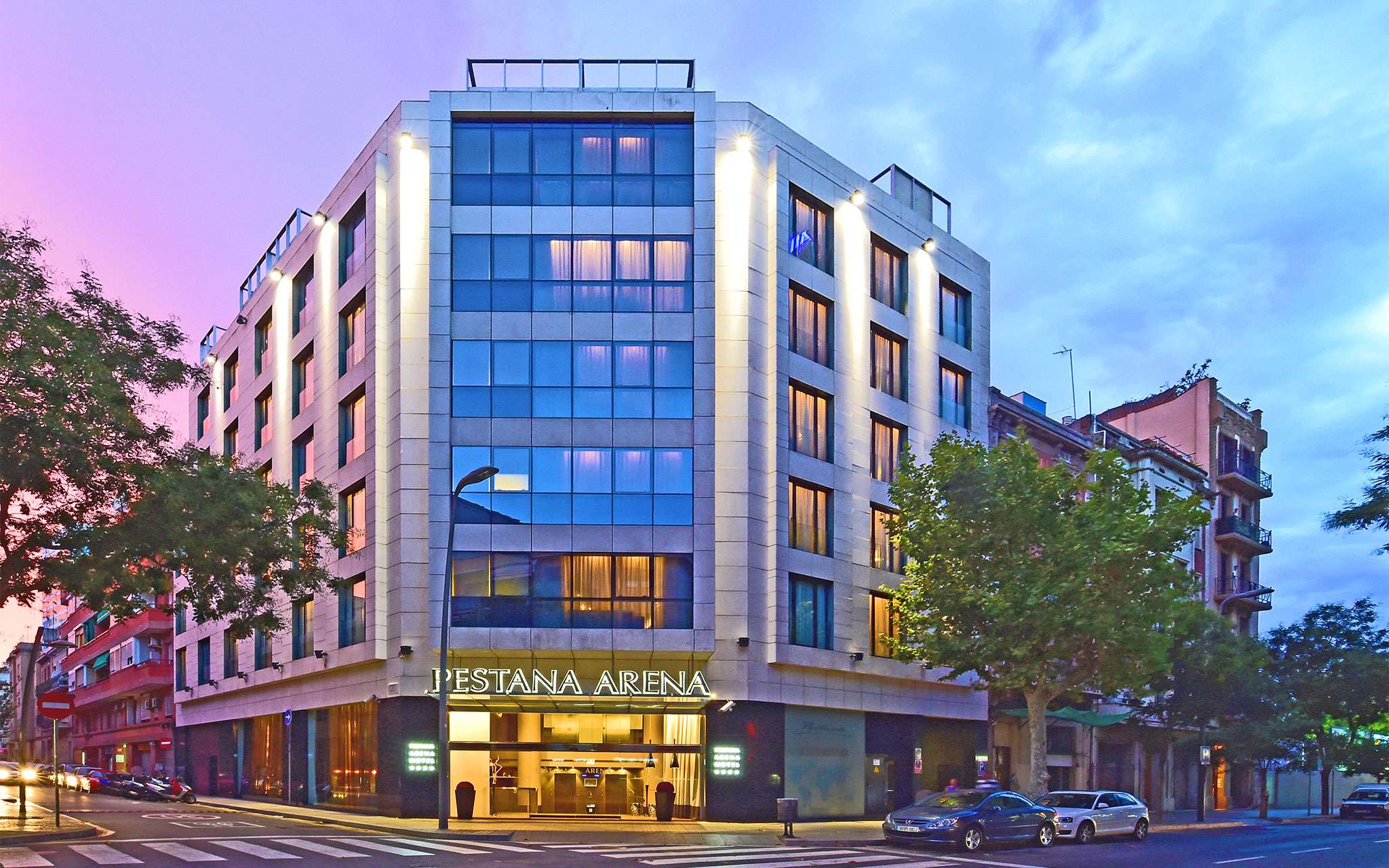 Buitenruimte van Pestana Arena Barcelona, een boetiekhotel in het centrum van Barcelona