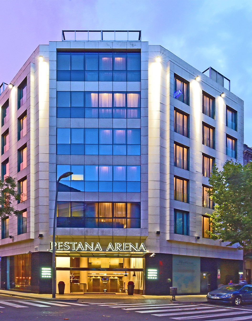 Buitenruimte van Pestana Arena Barcelona, een boetiekhotel in het centrum van Barcelona