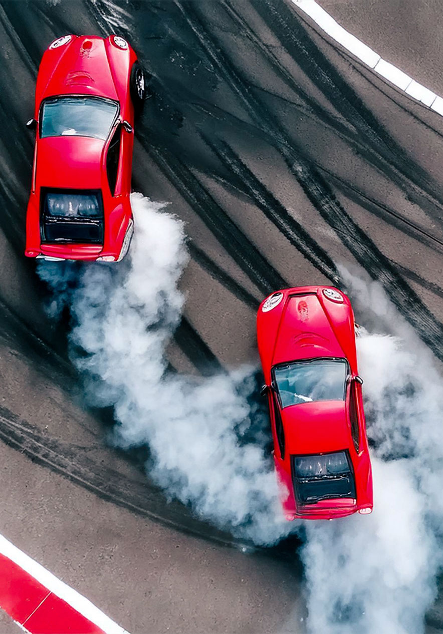 At Algarve International Circuit you can rent the track to drive racing cars